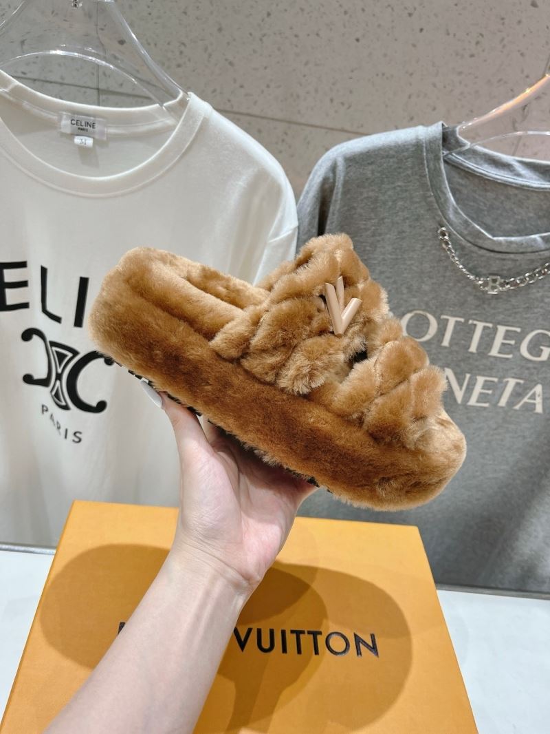 Louis Vuitton Slippers